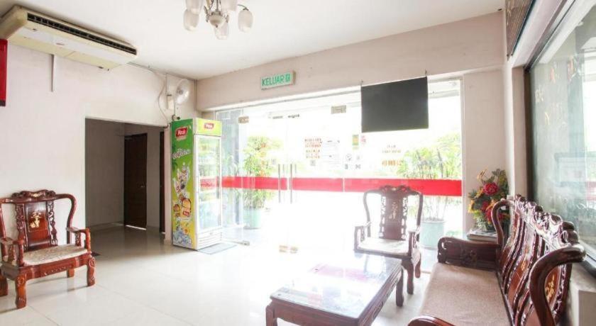 Oyo 89539 Hotel Siswa Kampar Exteriér fotografie